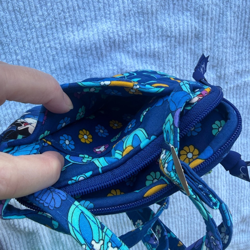 Vera Bradley mini hipster Disney collection - Picture 7 of 7